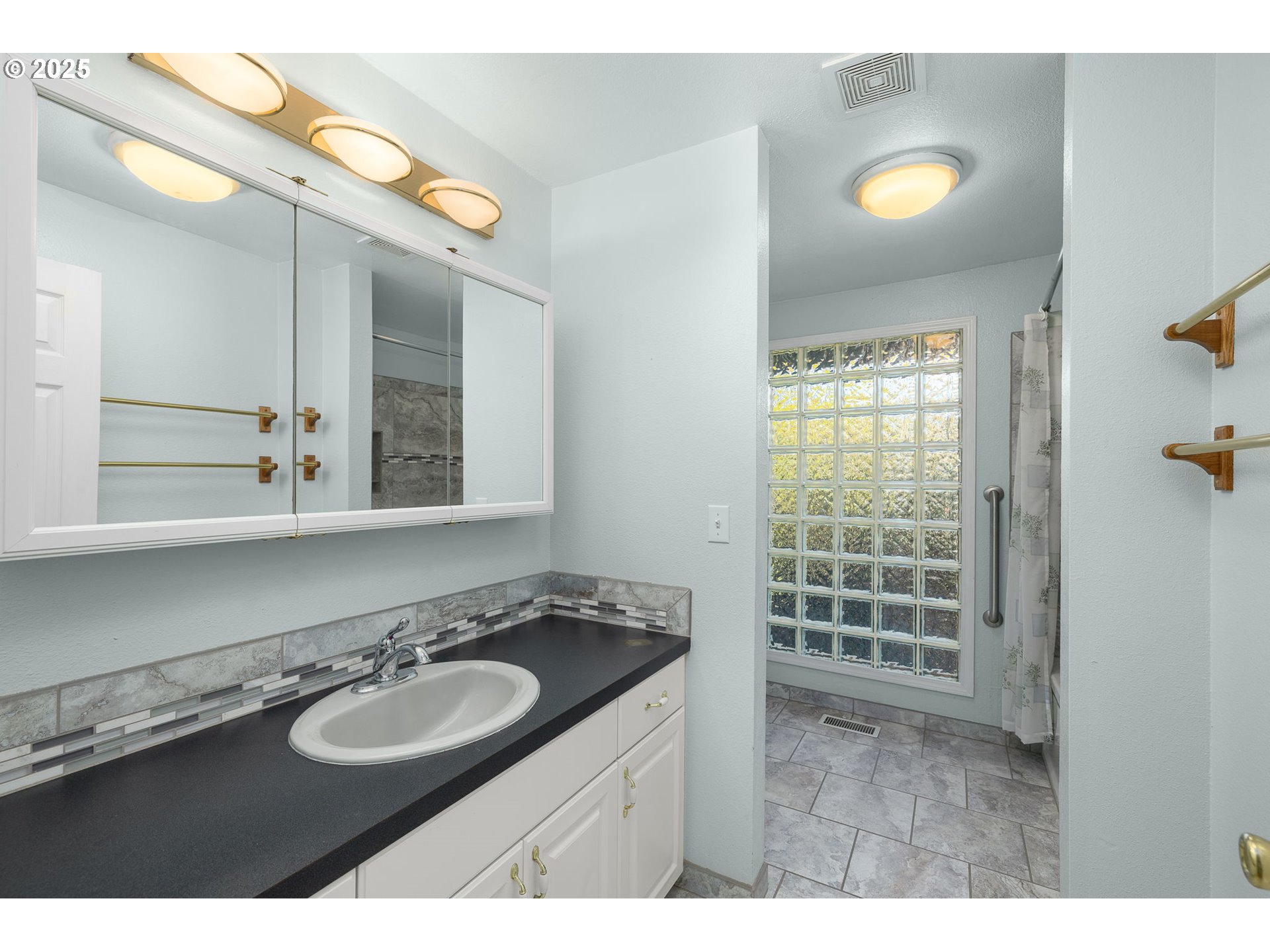 20140 Southwest Augusta Court Beaverton, OR 97003 - Photo 17 of 31