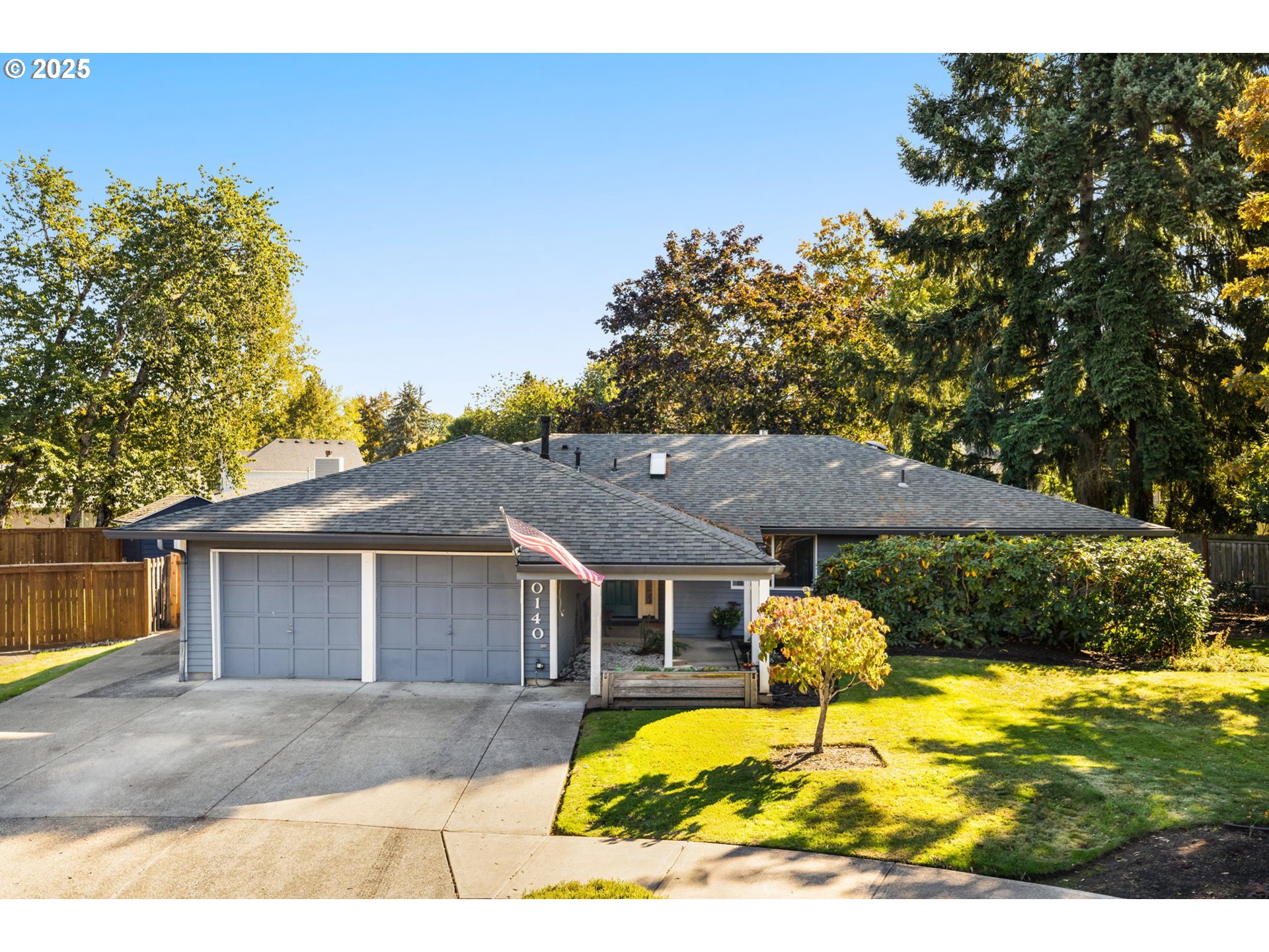 20140 Southwest Augusta Court Beaverton, OR 97003 - Photo 2 of 31