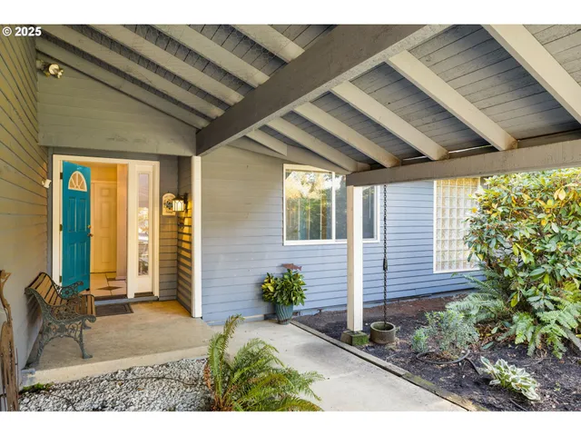 a view of a entryway front of house