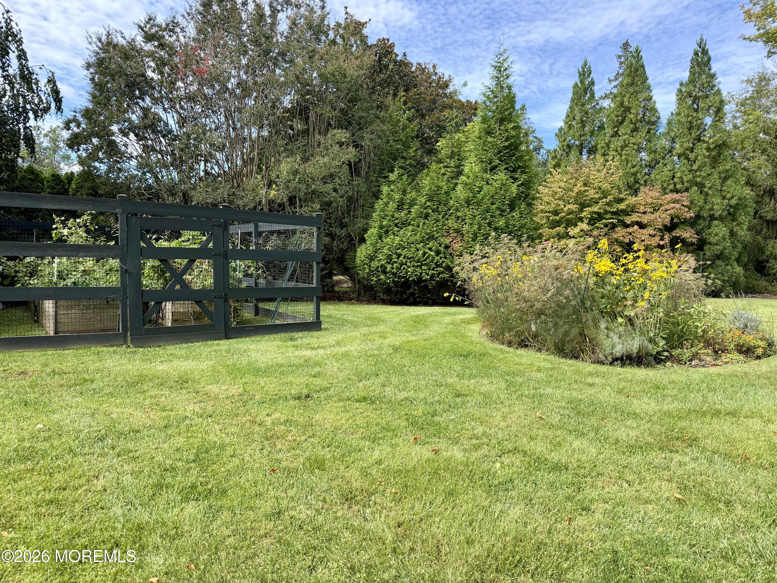 458 Navesink River Road Red Bank, NJ 07701 - Photo 41 of 44 front gardens