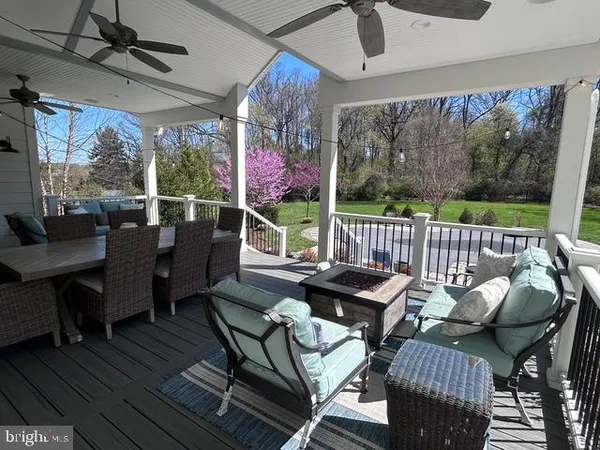 $1,600,000 | 3 Dipping Pond Court, Lutherville-Timonium, MD 21093