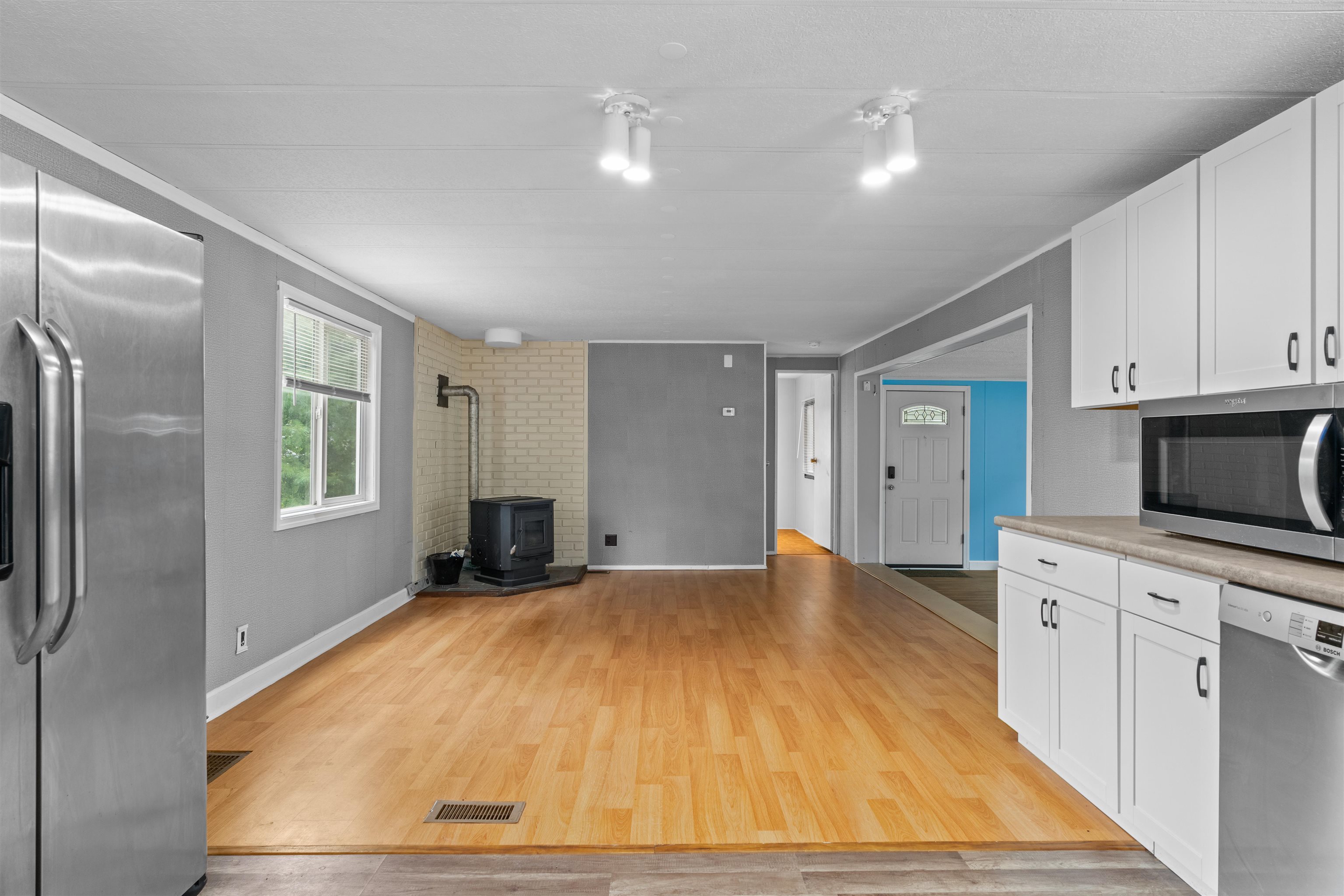 11 South Cranberry Rochester, NH 03867 - Photo 11 of 32