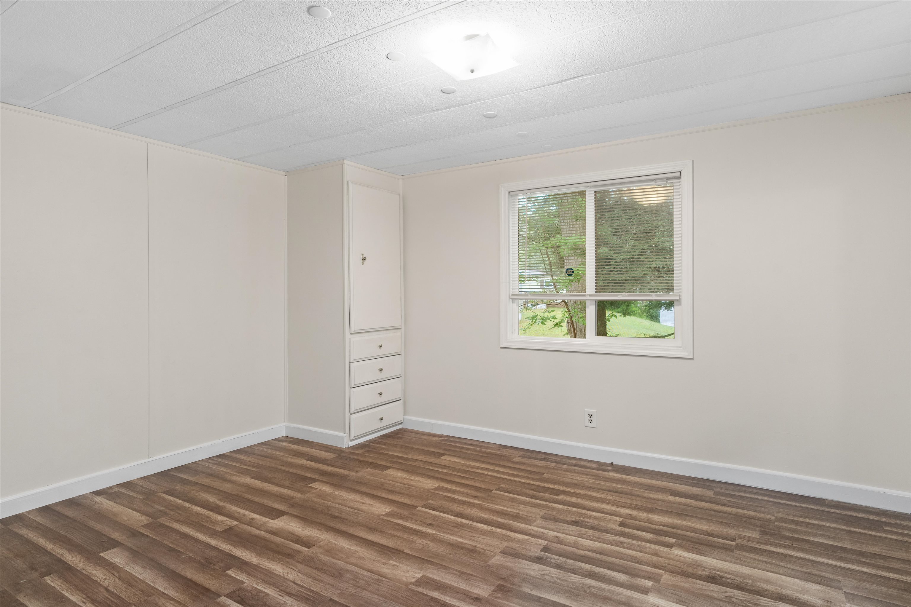 11 South Cranberry Rochester, NH 03867 - Photo 21 of 32