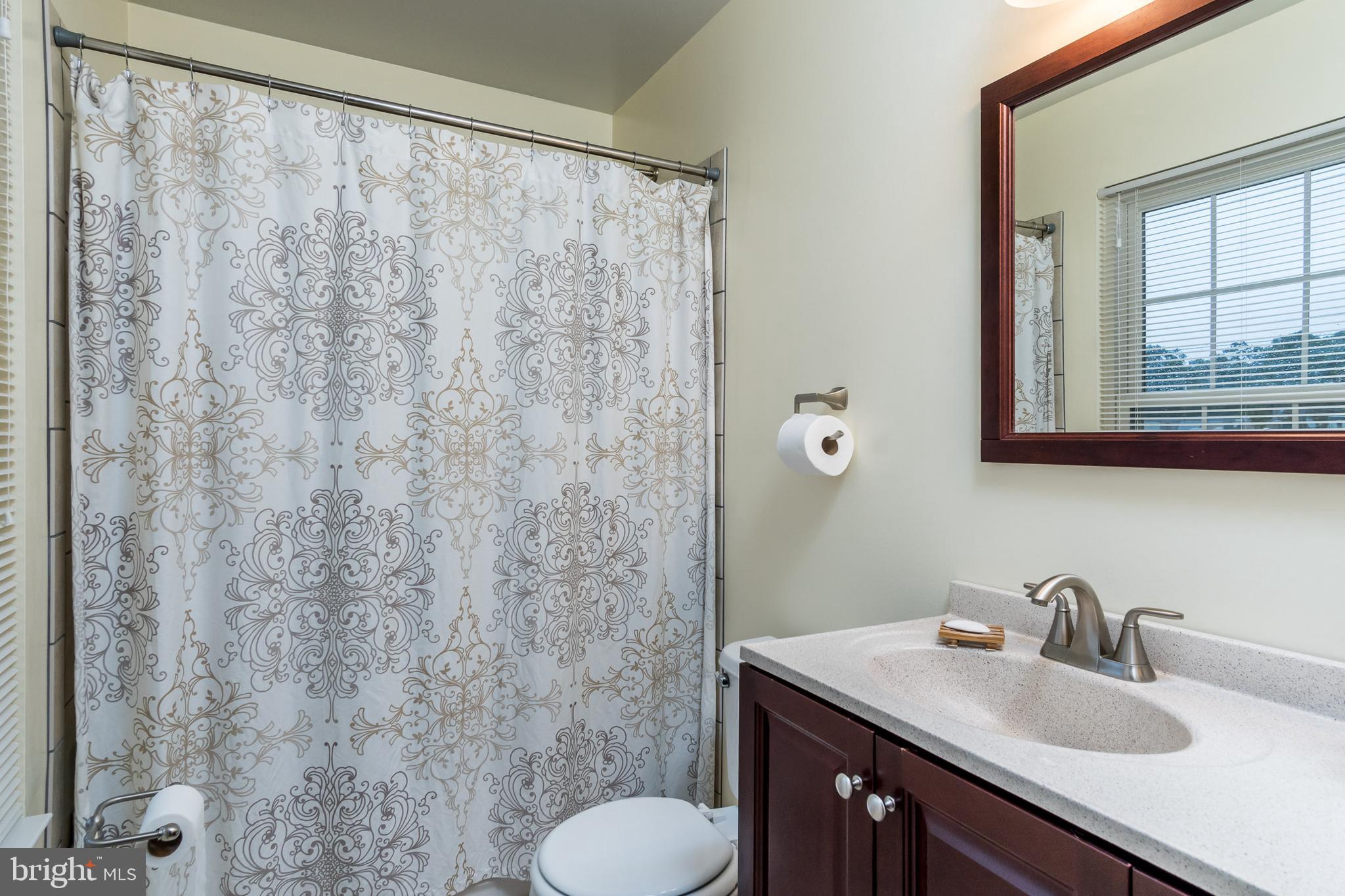 1905 Potomac Road Edgewater, MD 21037 - Photo 14 of 23 Primary Bathroom