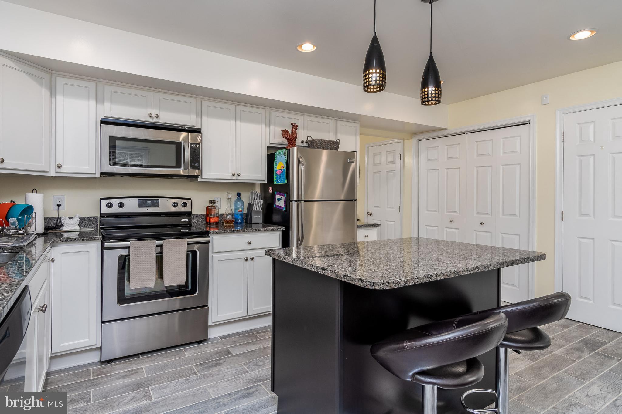 1905 Potomac Road Edgewater, MD 21037 - Photo 9 of 23 Kitchen (alt view)