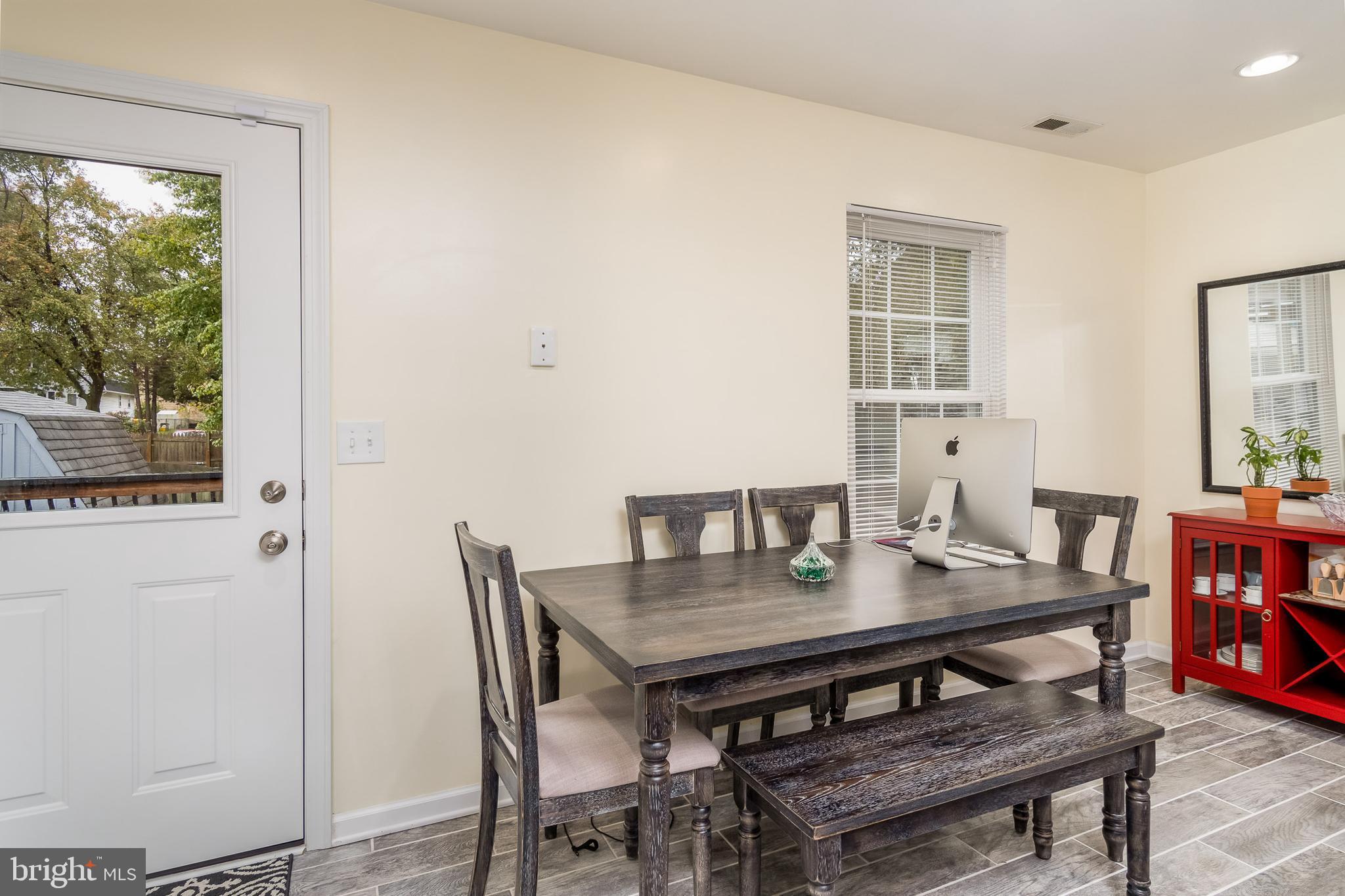 1905 Potomac Road Edgewater, MD 21037 - Photo 10 of 23 Dining Area