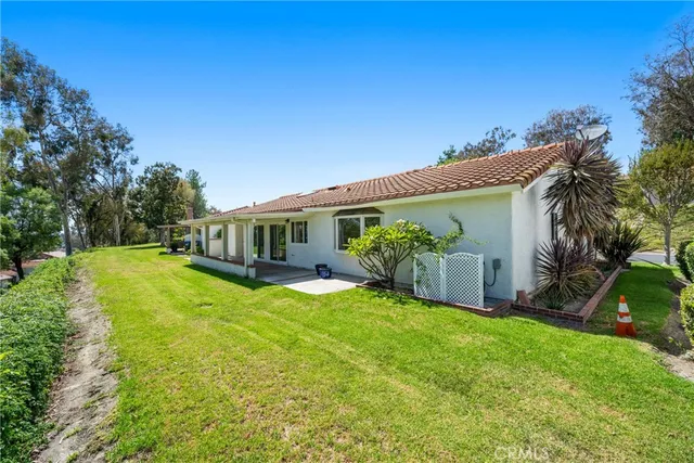 $999,888 | 28162 Vía Cernuda, Mission Viejo, CA 92692