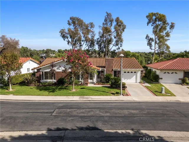 $999,888 | 28162 Vía Cernuda, Mission Viejo, CA 92692