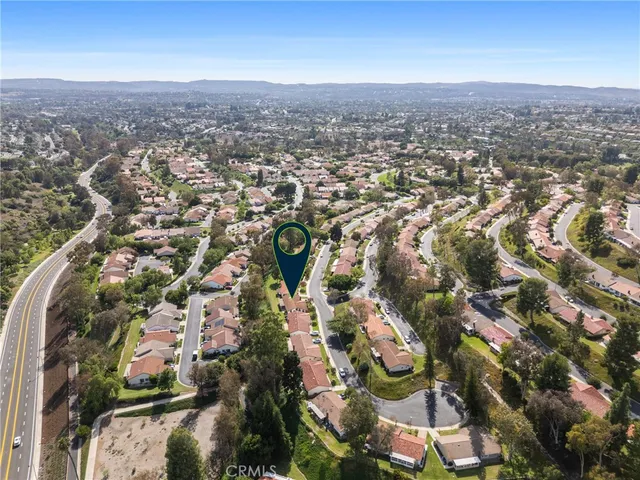 $999,888 | 28162 Vía Cernuda, Mission Viejo, CA 92692