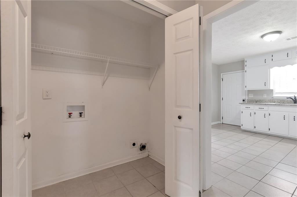 263 Devant Place Southwest Lilburn, GA 30047 - Photo 10 of 25