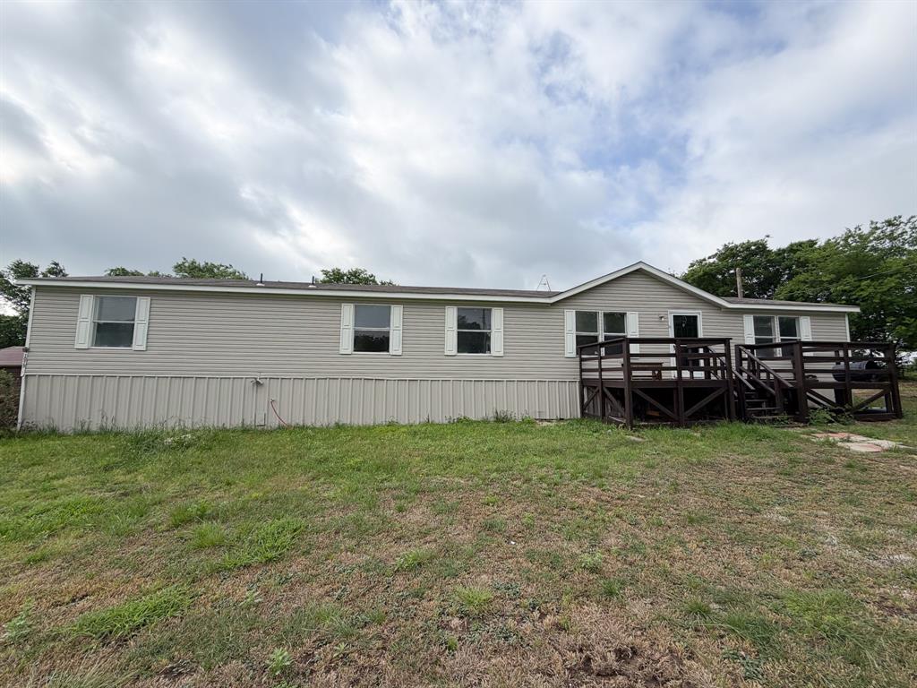 1075 Pluto Road Milford, TX 76670 - Photo 2 of 19