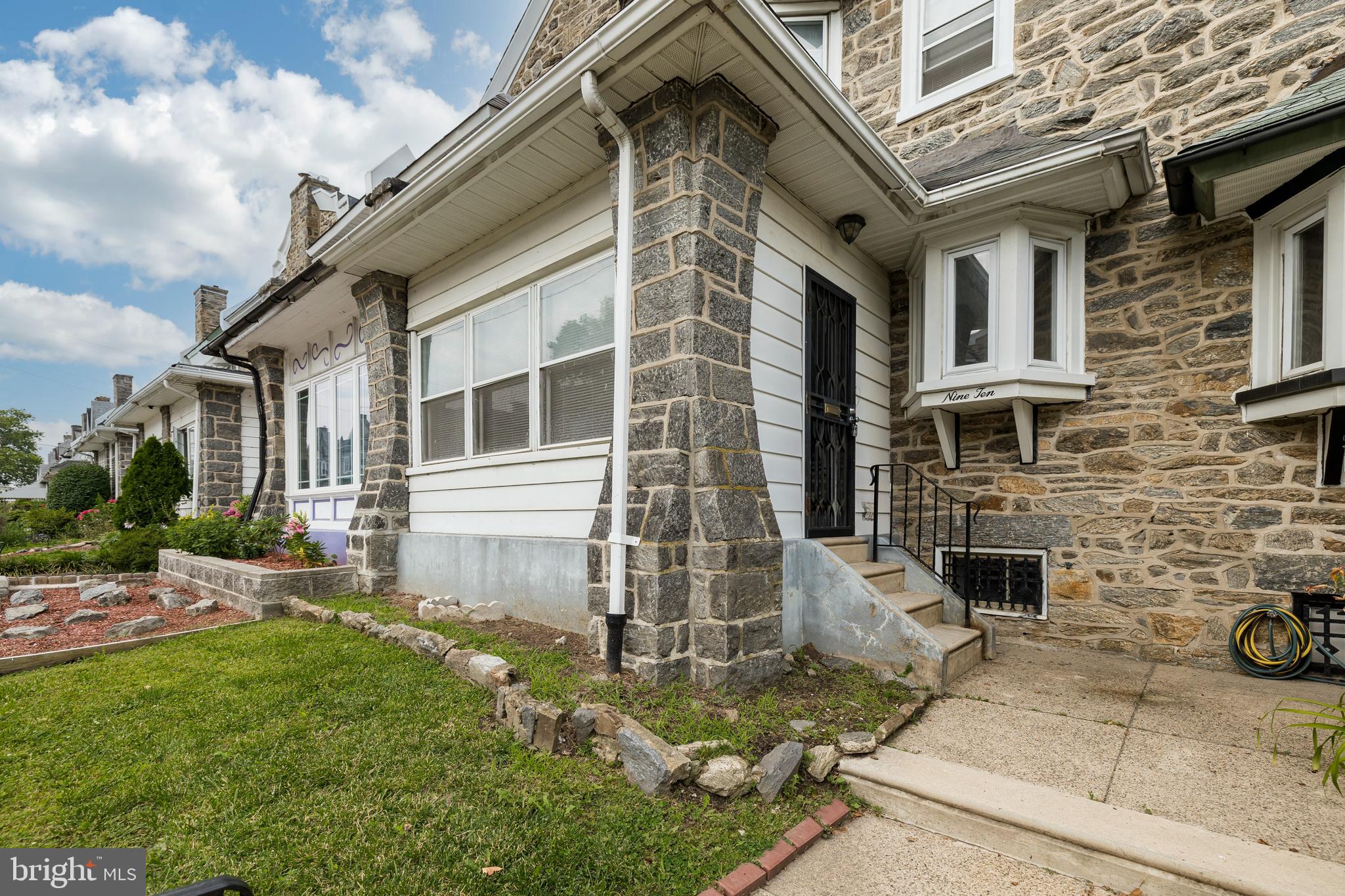 910 Marlyn Road Philadelphia, PA 19151 - Photo 1 of 24