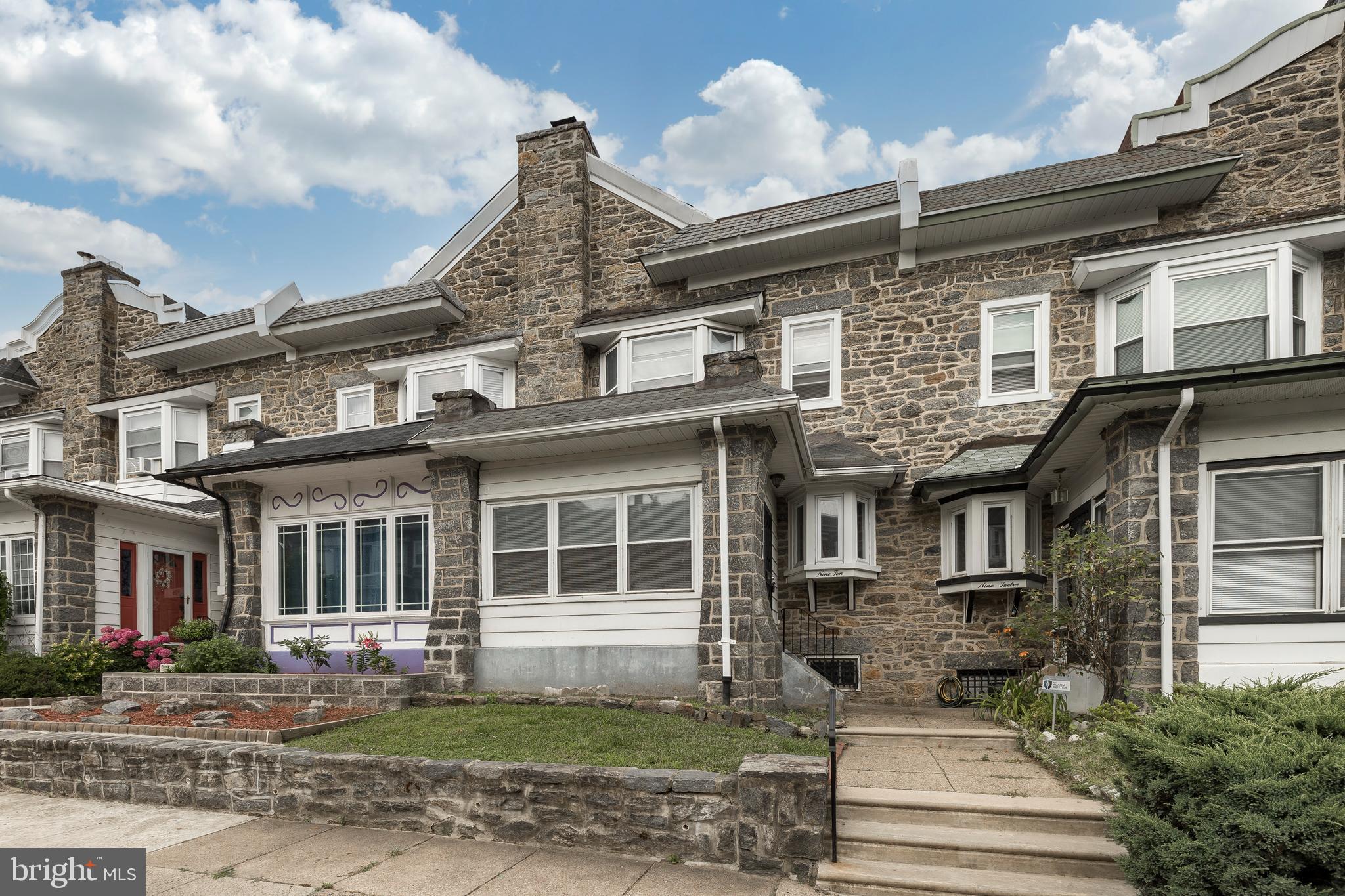 910 Marlyn Road Philadelphia, PA 19151 - Photo 2 of 24