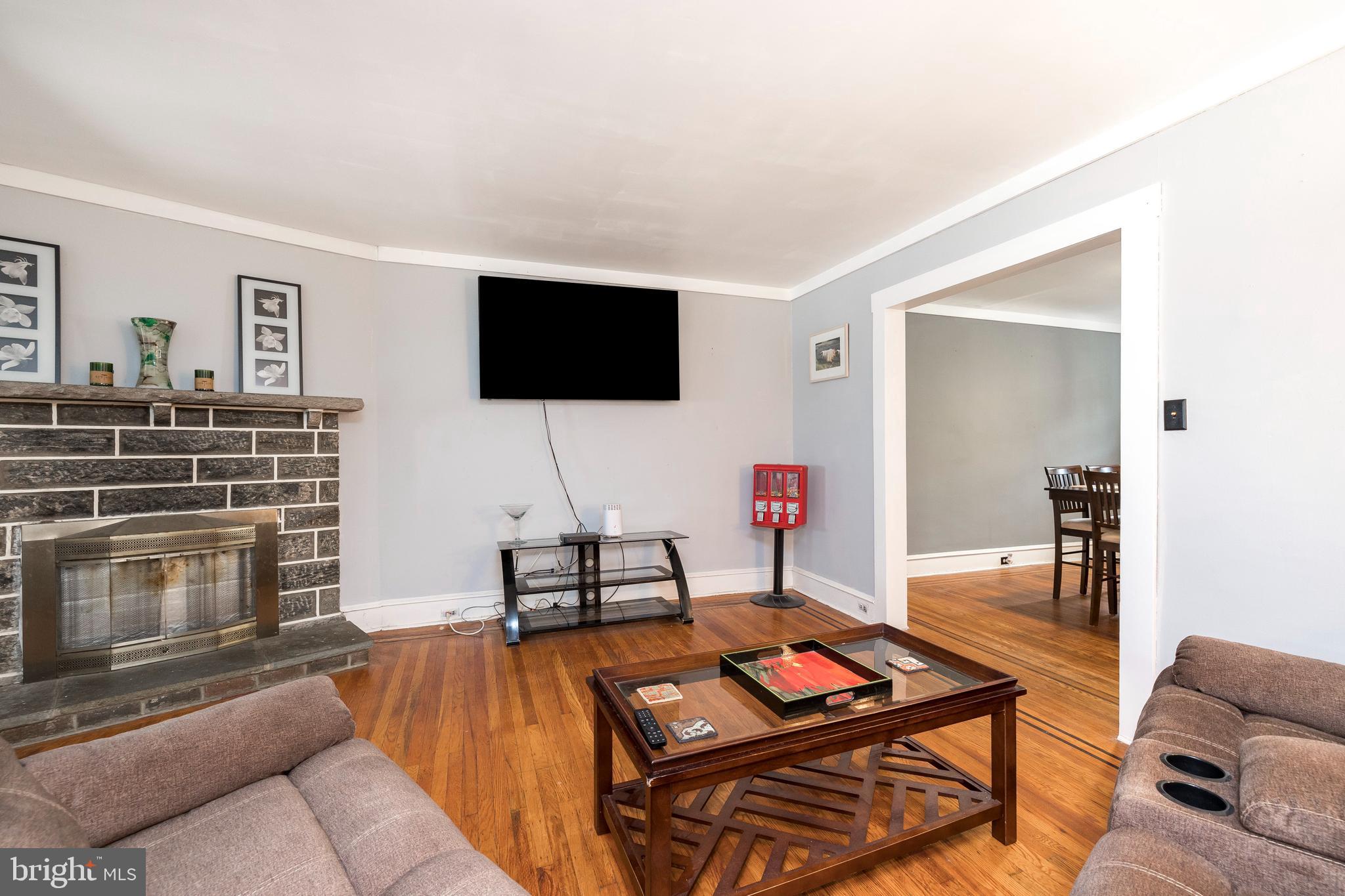 910 Marlyn Road Philadelphia, PA 19151 - Photo 7 of 24