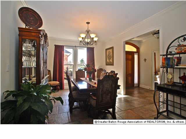 16923 Sunset Point Court Baton Rouge, LA 70816 - Photo 5 of 18 Gallery Image 5
