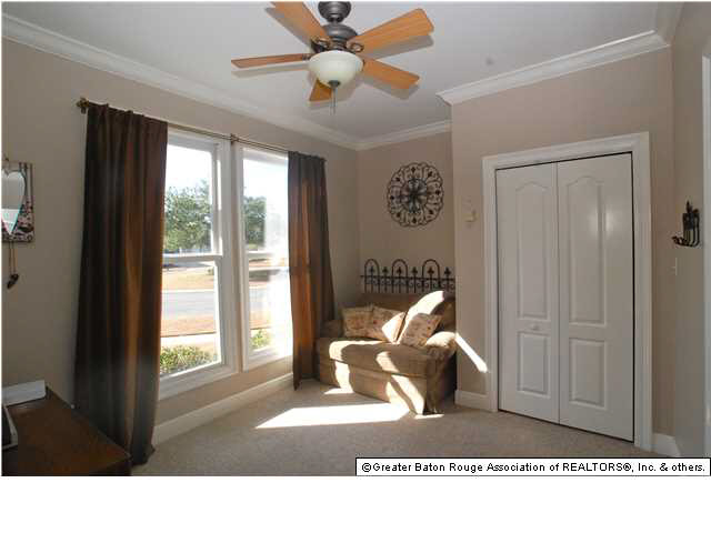 16923 Sunset Point Court Baton Rouge, LA 70816 - Photo 6 of 18 Gallery Image 6