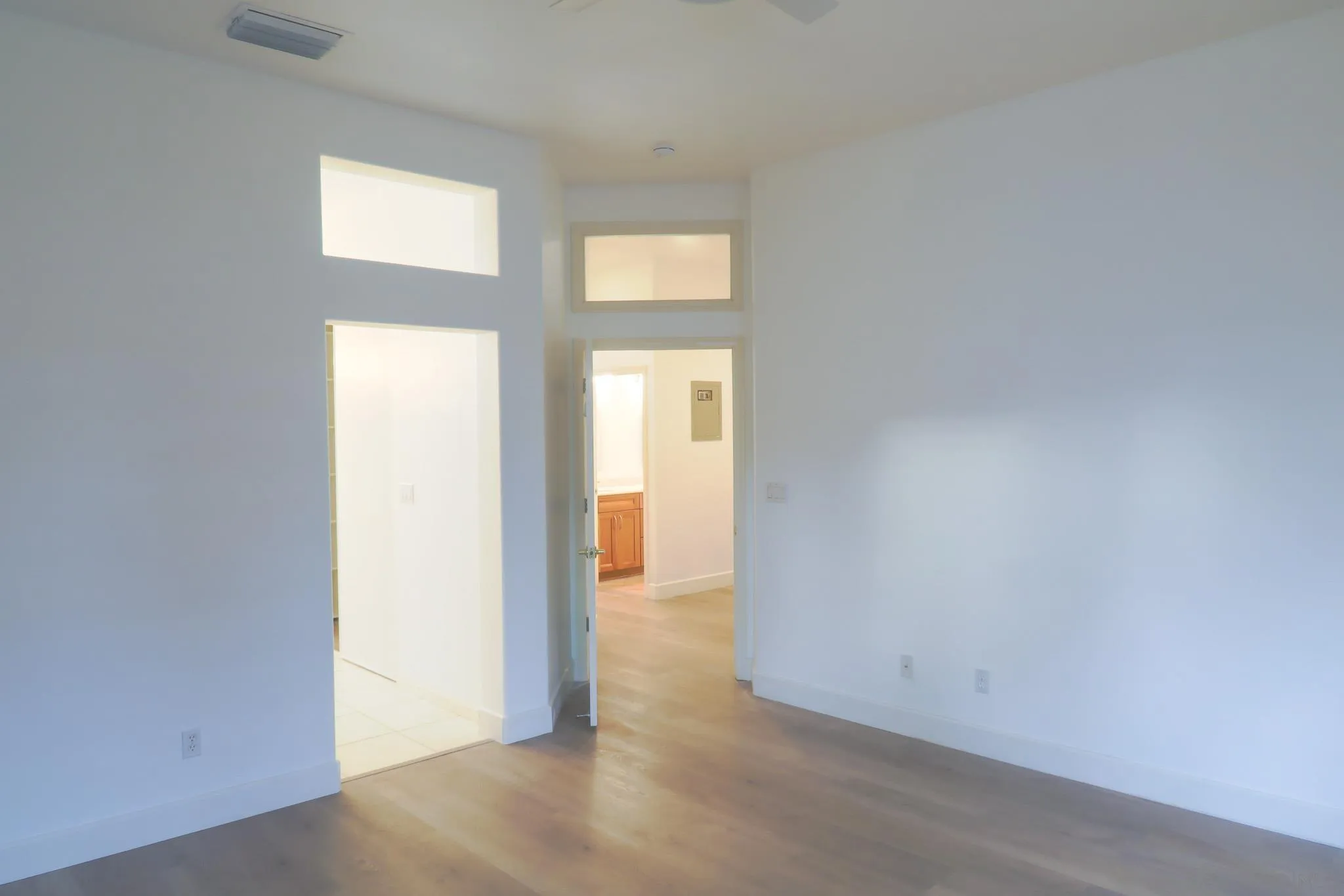 1220 Exeter Way Brentwood, CA 94513 - Photo 21 of 33 an empty room with a window