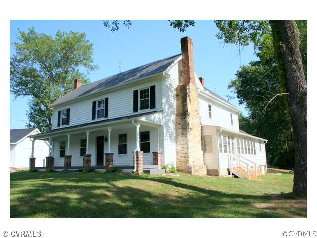 35 Tamworth Road Cartersville, VA 23027 - Photo 3 of 12 Exterior Front - The "Miller's House" is set on to
