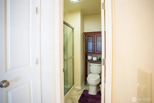 a bathroom with a toilet