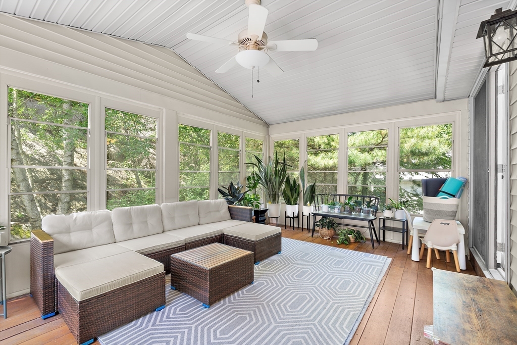 25 Dexter Road Melrose, MA 02176 - Photo 33 of 42
