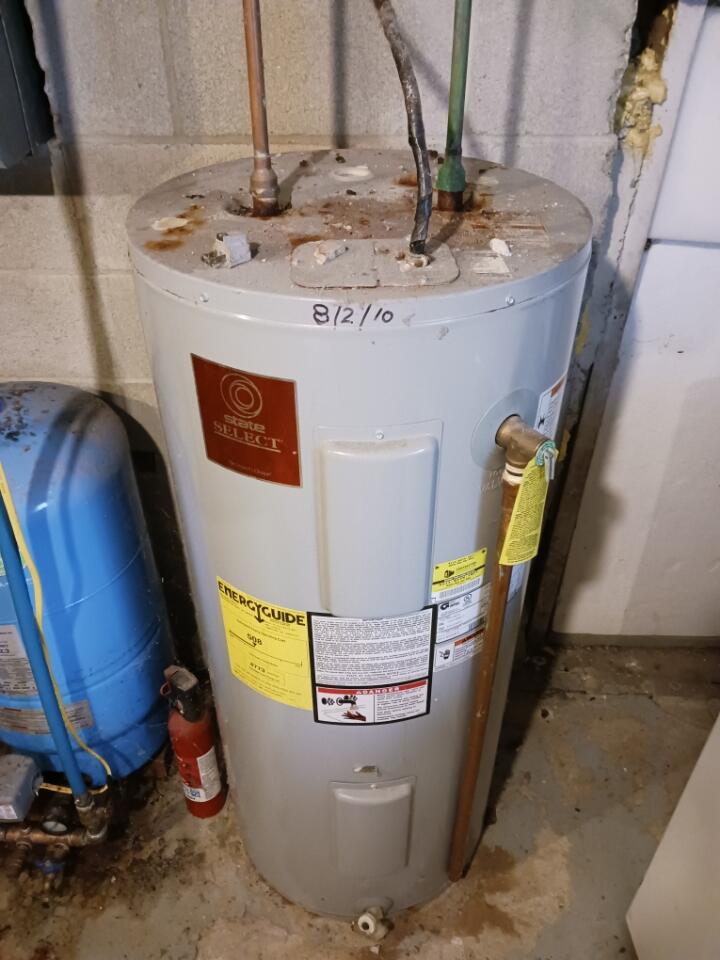 542 Ridge Road Chesterville, ME 04938 - Photo 29 of 32 Hot water Heater