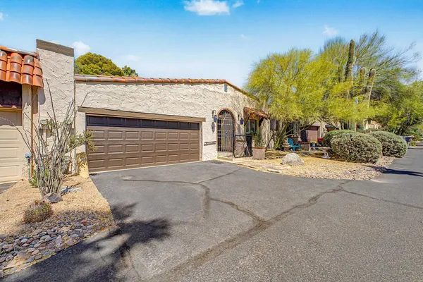 $2,845 | 37210 North Tranquil Trail, Unit 13, Carefree, AZ 85377