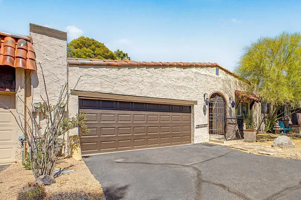$2,845 | 37210 North Tranquil Trail, Unit 13, Carefree, AZ 85377