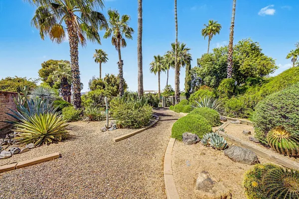 $2,845 | 37210 North Tranquil Trail, Unit 13, Carefree, AZ 85377