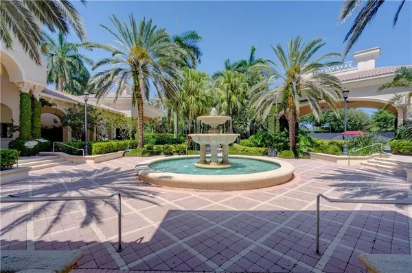 $5,495,000 | 366 Sweet Bay Avenue, Plantation, FL 33324