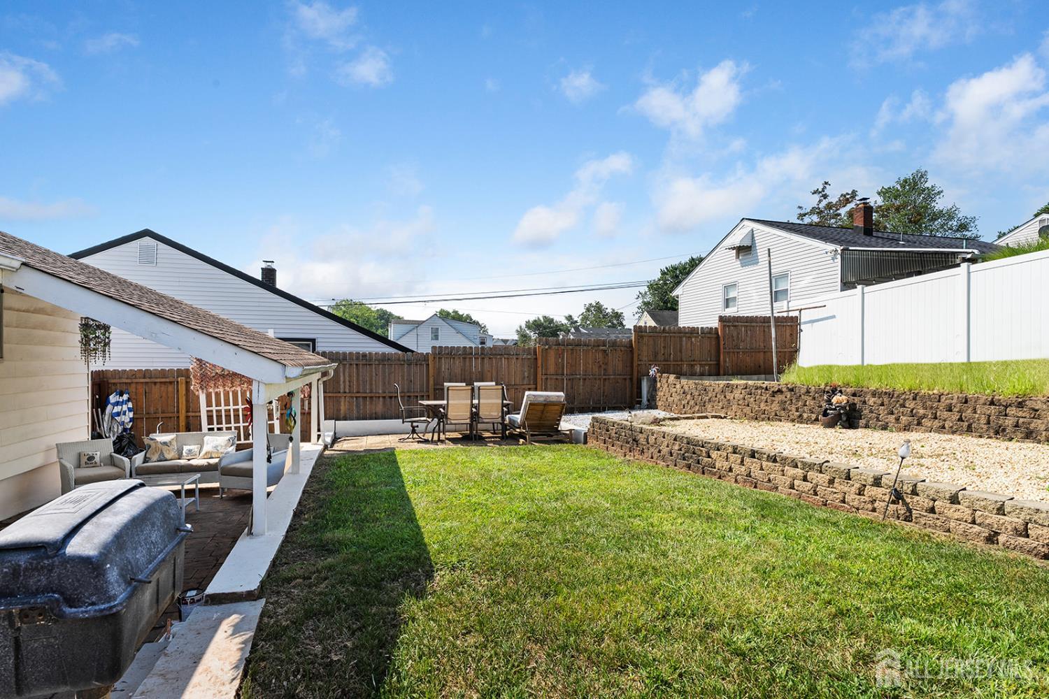 77 Conduit Way Colonia, NJ 07067 - Photo 21 of 29 Gallery Image 21