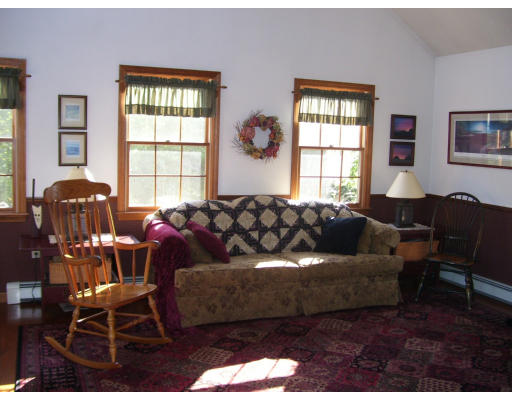 8 Ashley Brook Lane Rochester, MA 02770 - Photo 3 of 8 Gallery Image 3