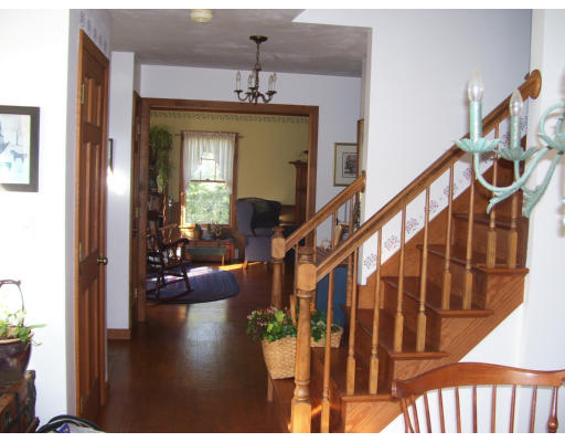 8 Ashley Brook Lane Rochester, MA 02770 - Photo 5 of 8 Gallery Image 5