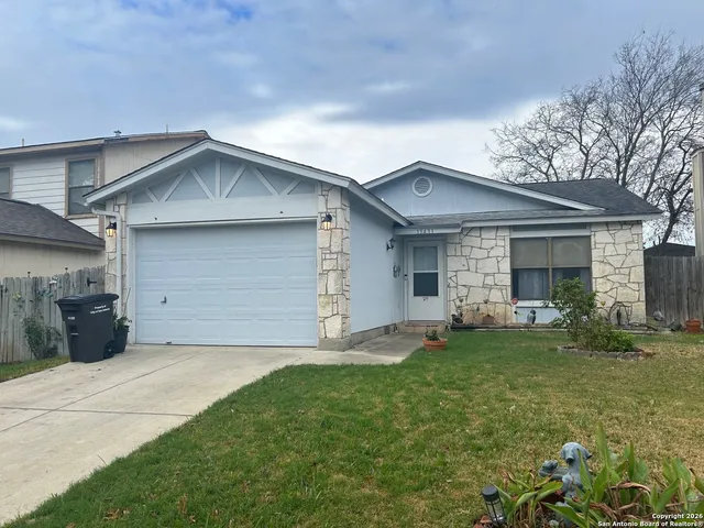 $1,695 | 15431 Cross Vine, San Antonio, TX 78247