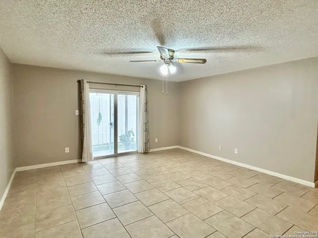 $1,695 | 15431 Cross Vine, San Antonio, TX 78247