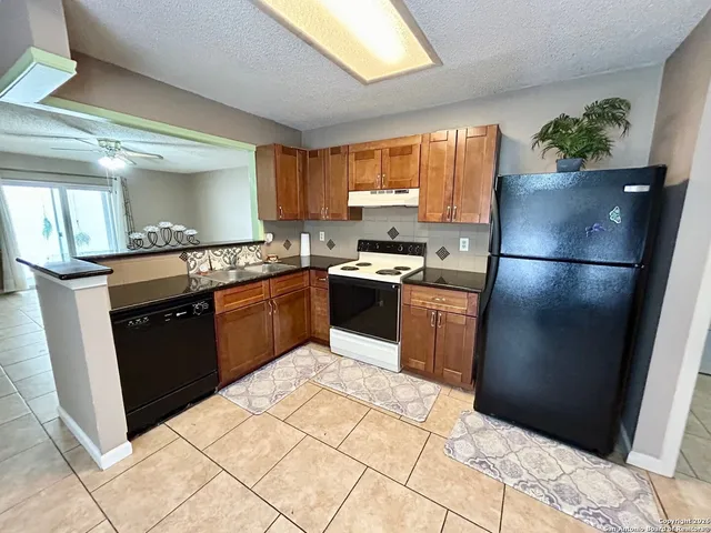 $1,695 | 15431 Cross Vine, San Antonio, TX 78247