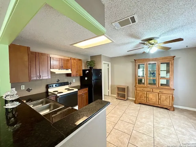 $1,695 | 15431 Cross Vine, San Antonio, TX 78247