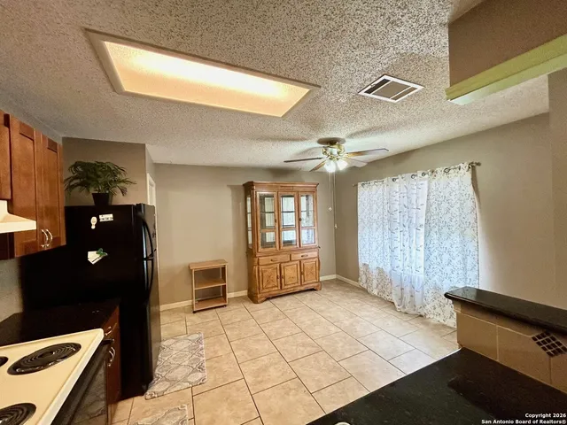 $1,695 | 15431 Cross Vine, San Antonio, TX 78247