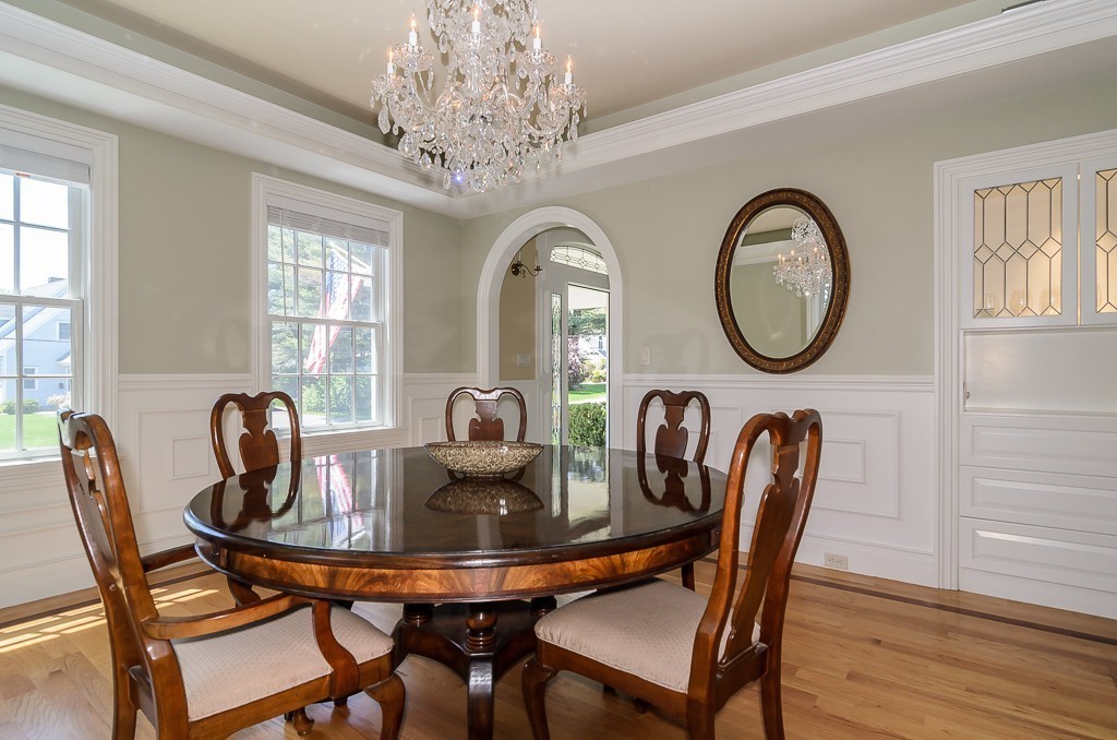 30 Gloucester Road Westwood, MA 02090 - Photo 4 of 28 Gallery Image 4