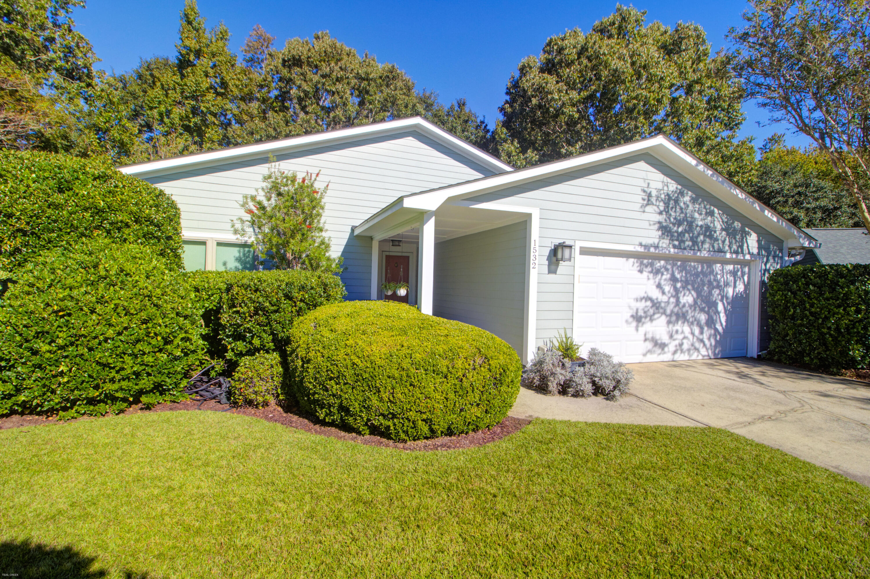 1532 Vantage Point Mount Pleasant, SC 29464 - Photo 4 of 31 1532 Vantage Point -Tidalcreekphoto- (8)
