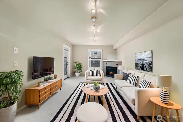 $339,000 | 690 32nd Street, Unit B309, Bellingham, WA 98225