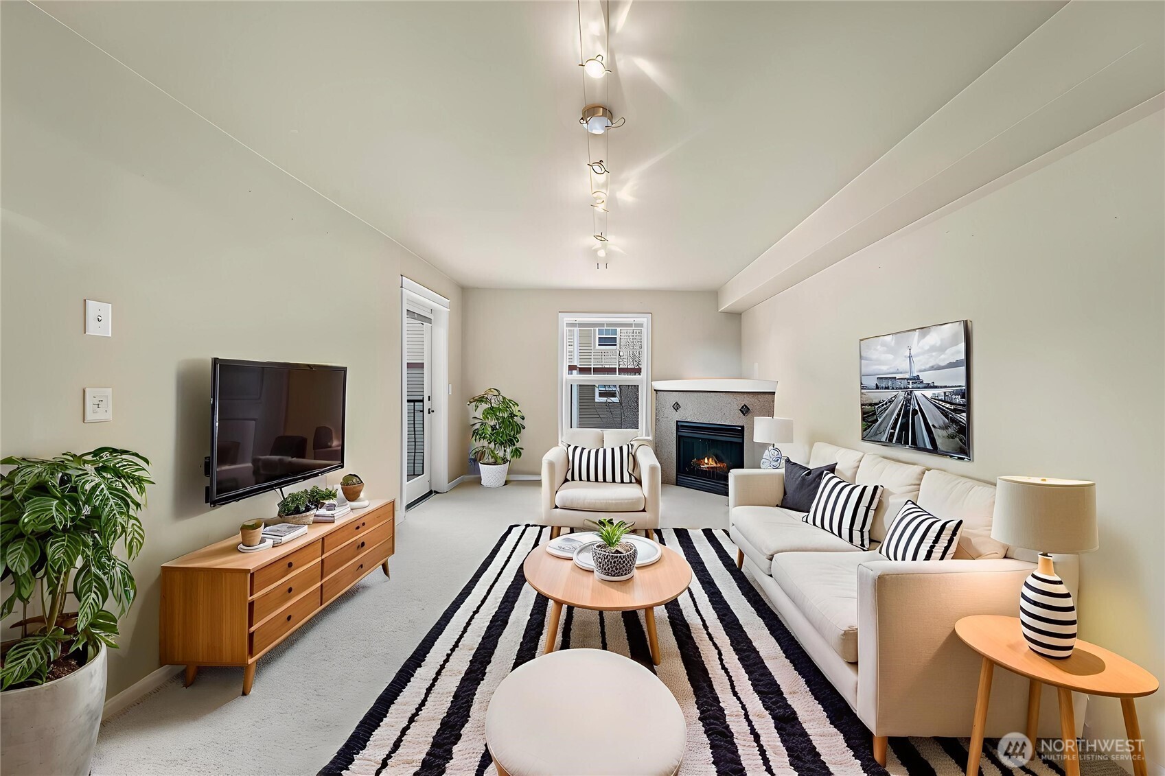 690 32nd Street, Unit B309 Bellingham, WA 98225 - Photo 1 of 26