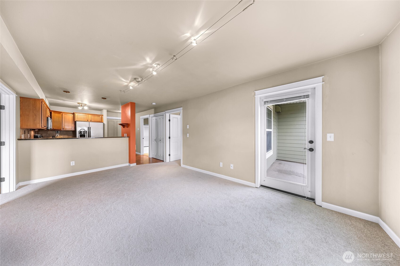 690 32nd Street, Unit B309 Bellingham, WA 98225 - Photo 8 of 26