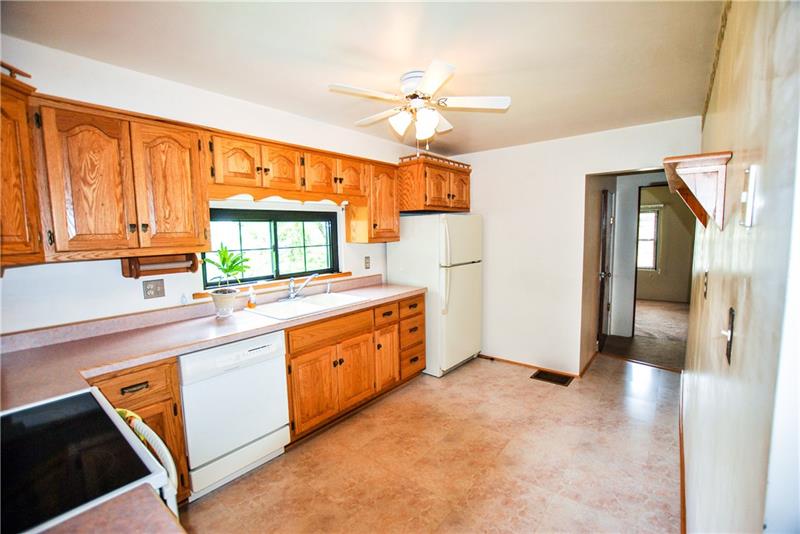 693 Mushrush Road Butler, PA 16002 - Photo 6 of 16