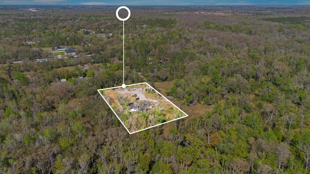 953 Baron Road Orlando, FL 32828 - Photo 15 of 15 a view of a bathroom