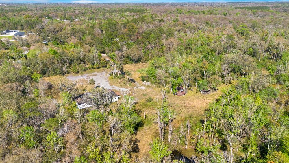 953 Baron Road Orlando, FL 32828 - Photo 5 of 15 a view of a green field