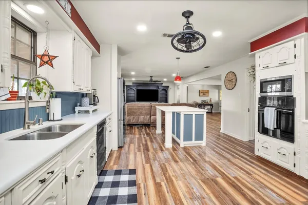 $385,000 | 902 Highway 259, Mount Enterprise, TX 75681