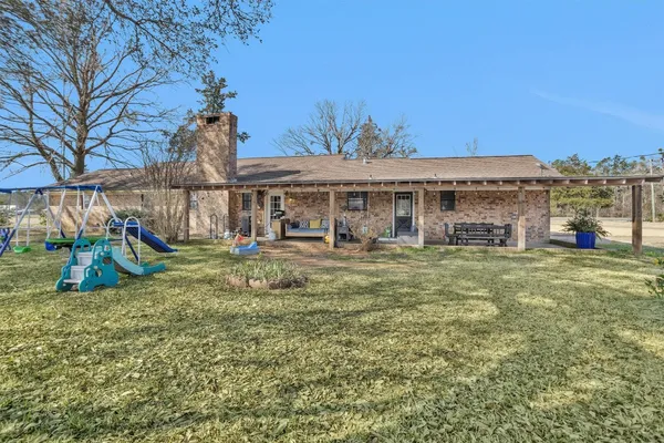 $385,000 | 902 Highway 259, Mount Enterprise, TX 75681