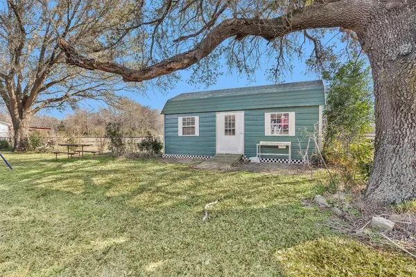$385,000 | 902 Highway 259, Mount Enterprise, TX 75681