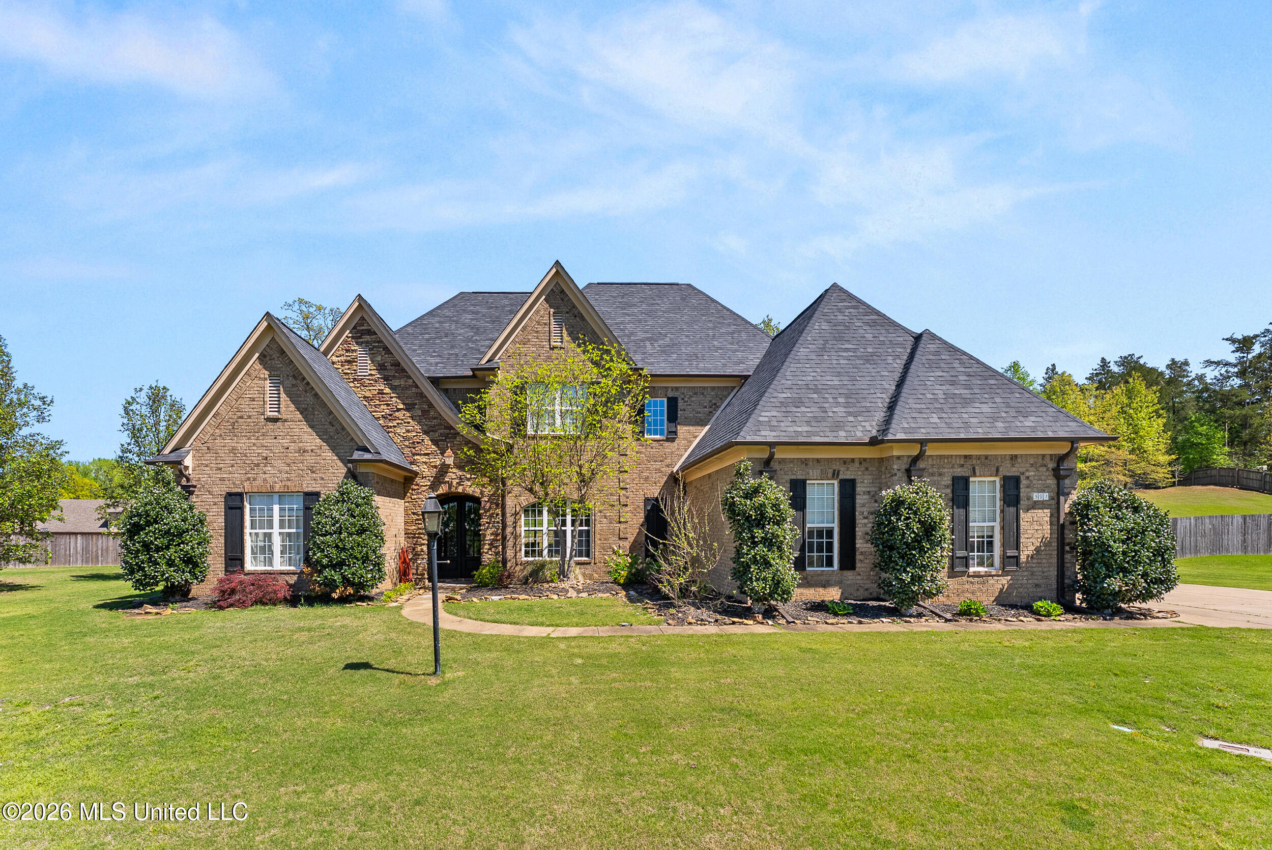 591 Shadow View Drive Hernando, MS 38632 - Photo 1 of 37 Front