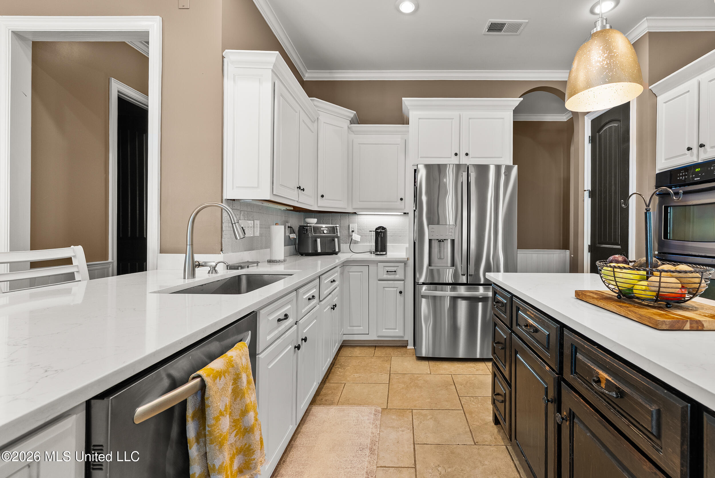 591 Shadow View Drive Hernando, MS 38632 - Photo 15 of 37 Kitchen